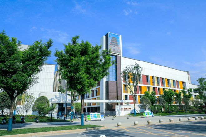 中铁置业神速布局 拿地仅3天，项目案名已流出，大华第二小学助力教育发展